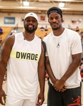 米利唐肌肉严重撕裂，皇马防线雪上加霜（米利唐重度肌肉撕裂，皇马后防再受打击）