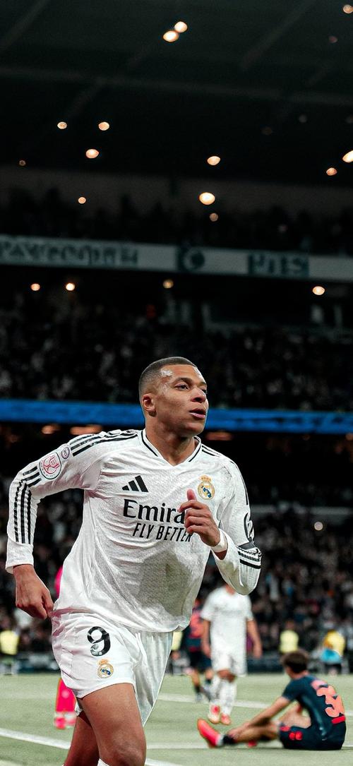 阿莱格里：米兰德比不是关键战役，3月之后才会决定排名（阿莱格里：米兰德比非关键一战，名次三月后见分晓）