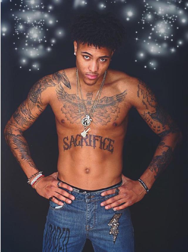 日媒：日本国门铃木彩艳预计13日在日本接受手指骨折手术（日媒：日本队门将铃木彩艳预计13日在本土接受手指骨折手术）