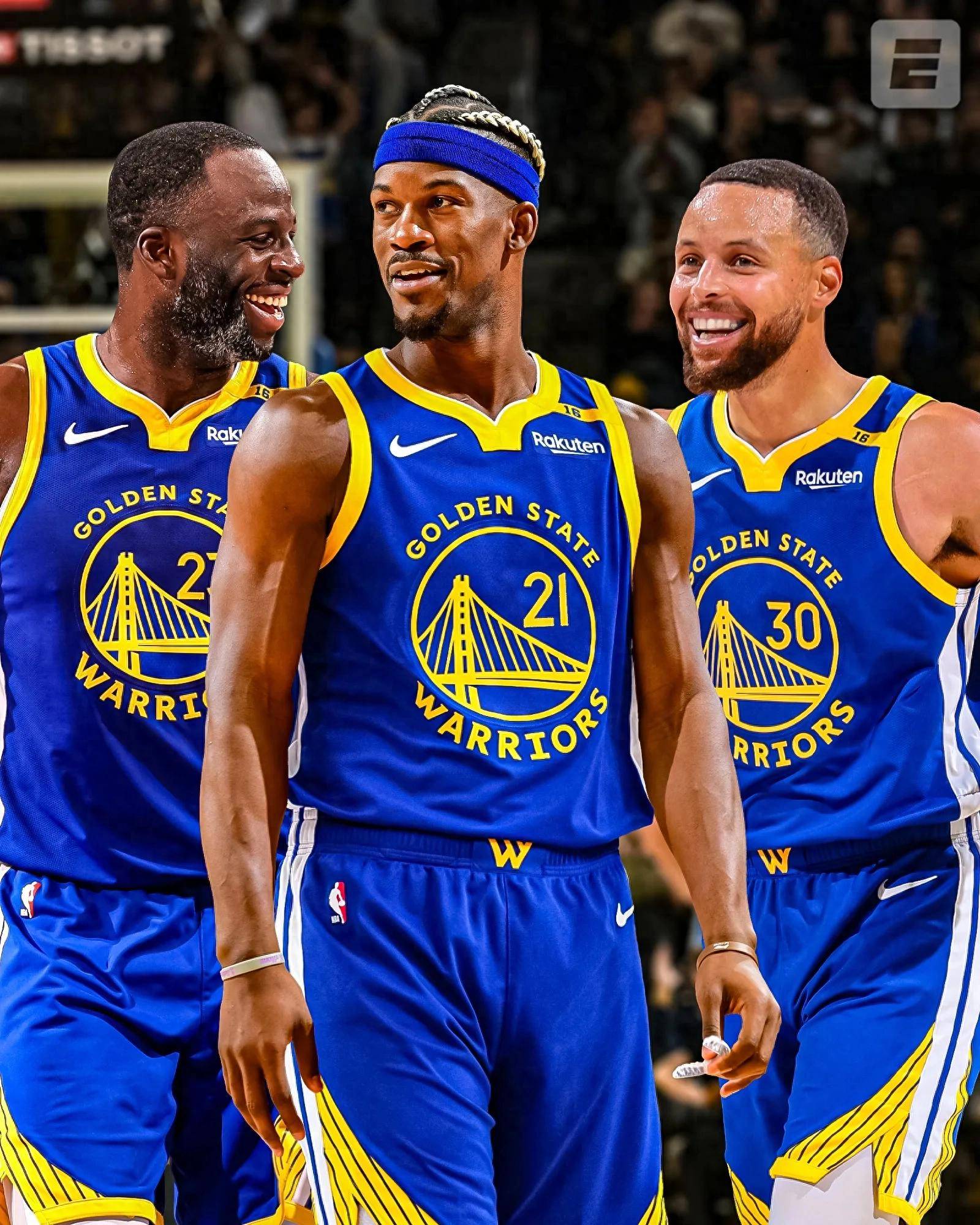 奥尔莫肩伤缺阵一个月，巴萨迎赛季关键考验（奥尔莫肩伤休战四周，巴萨迎来赛季关键期考验）